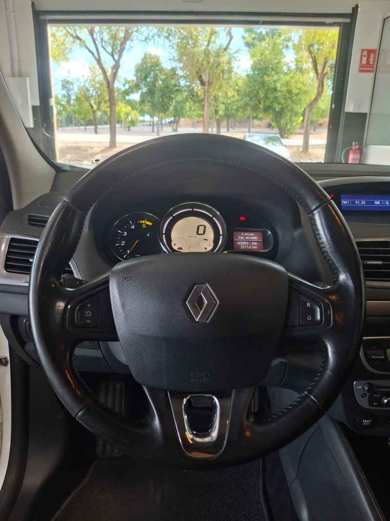 Renault Mégane 2015, foto 17
