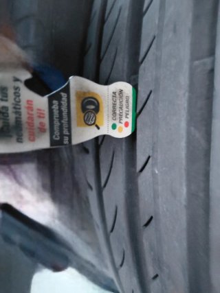 2 Neumático Pirelli 215/60 R17 96V