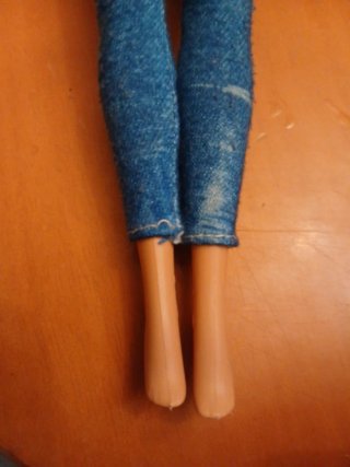 Barbie vaqueros ajustados