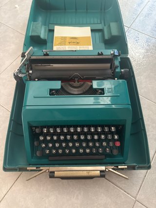 Máquina de escribir portátil verde