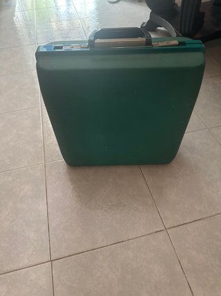 Máquina de escribir portátil verde