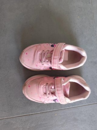 Zapatillas rosas Minnie Mouse 26
