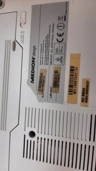 MEDION akoya E1210 Ordenador Portátil