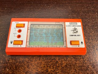 Maquinita Gakken Jumping Boy LCD Card Game Naranja