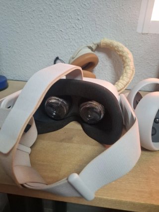Meta Quest 2 128GB + Auriculares de Diadema