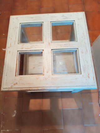 2 Mesas  de centro madera y cristal.