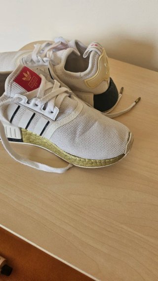 Adidas NMD Tokyo Zapatillas Blancas y Doradas