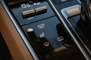 Porsche Panamera 4 E-HYBRID