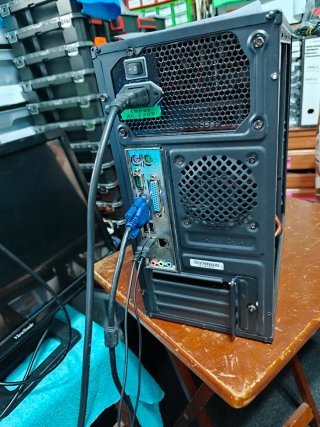 Torre PC Mini ATX negra