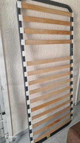 Somier de láminas madera y metal