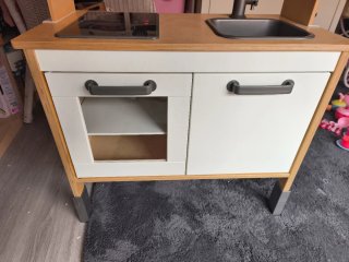 Cucina in legno per bambini Ikea