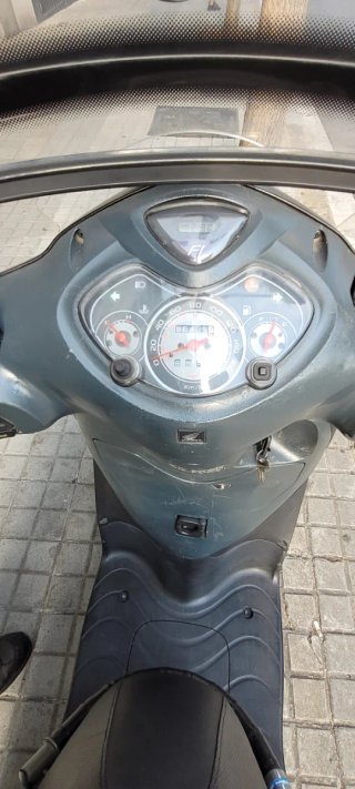 Honda PS 125 Scooter Negra