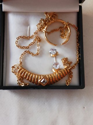 Conjunto Joyas Vintage: Colgante, Anillo y Pendien