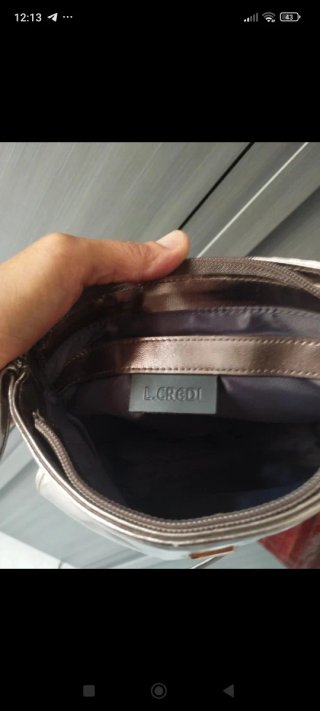 Borsetta L.Credi argento dettagli oro