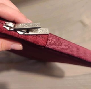 Funda para portátil Manto color rojo