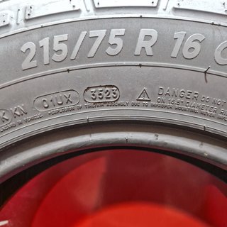 215 75 R16C 116 / 114 R Michelin [R. 2114]