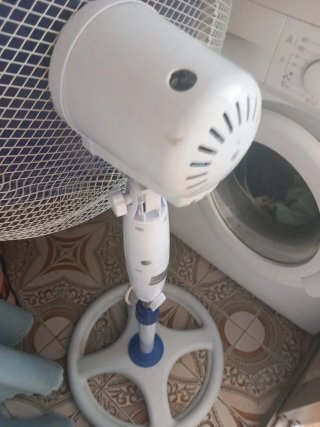 Ventilador de pie modelo AONE