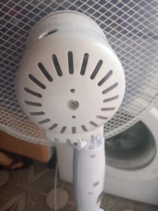 Ventilador de pie modelo AONE