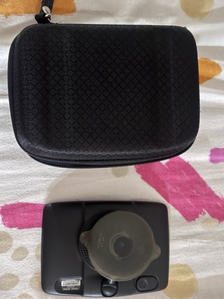 GPS TomTom 4EN42 con funda para transporte
