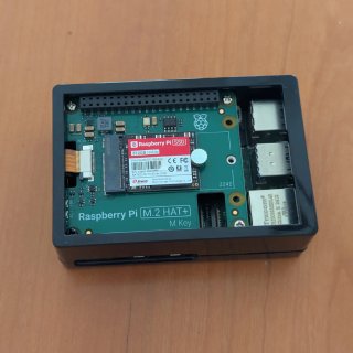 Raspberry Pi 5 kit SSD, teclado y accesorios