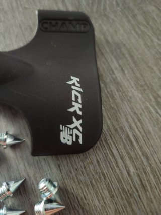Llave y Clavos Champ Kick XC New Balance