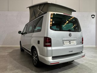 VOLKSWAGEN T5 California Beach 2.0 TDI techo eleva