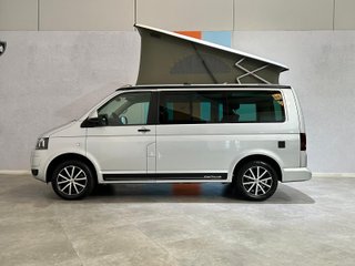 VOLKSWAGEN T5 California Beach 2.0 TDI techo eleva