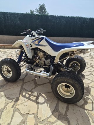 Suzuki LTZ 400