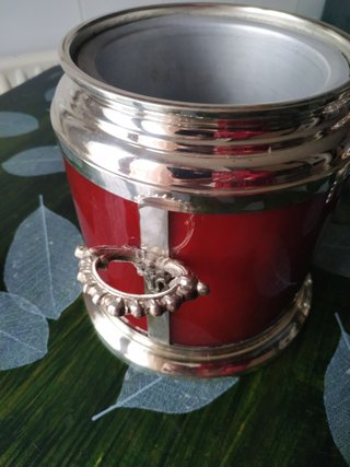 Cubitera Hielera Metálica Roja y Plateada