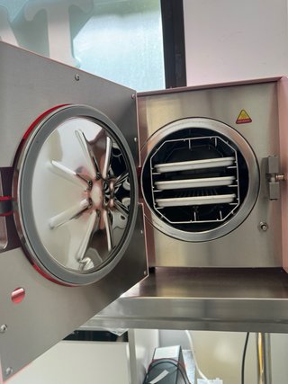 Autoclave rosa Quirumed 12L clase B
