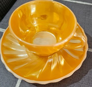 Juego Tazas Vintage Vidrio Dorado Naranja