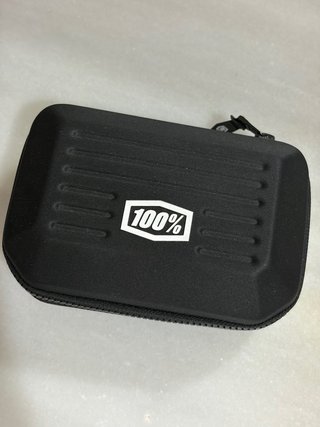 Gafas deportivas 100% Movistar
