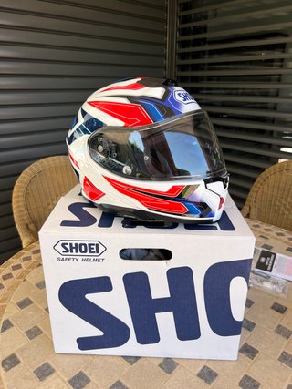 Casco Shoei Neotec 3 Anthem + Intercom Senna