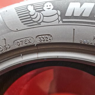 235 55 18 104V Michelin [R. 2122]