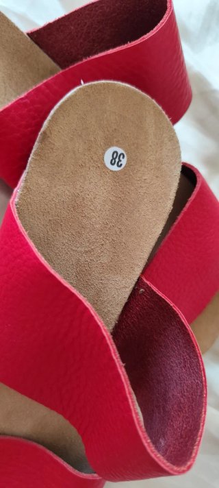 Sandalias de piel rojas talla 38