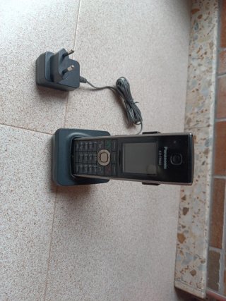 Panasonic KX-TPA60 Teléfono Inalámbrico