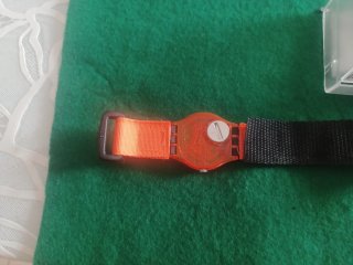 Orologio Swatch Arancione e Nero Sky Patrol