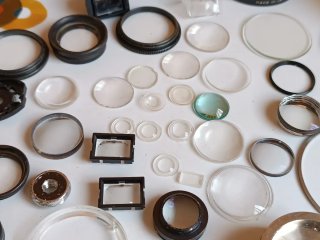 Desguace Lentes y partes de objetos..