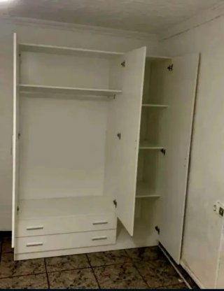 Armadi, ripostigli, ripostigli