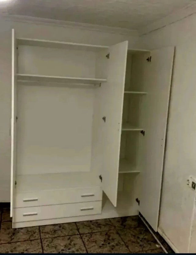 Roupeiros armários armários armários armários