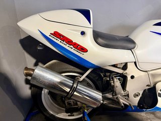 Suzuki GSXR 600 SRAD Moto Deportiva