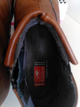 Botines de piel Fluchos marrones.