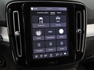 Volvo XC40 2023