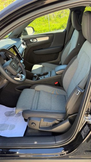 Volvo XC40 2023