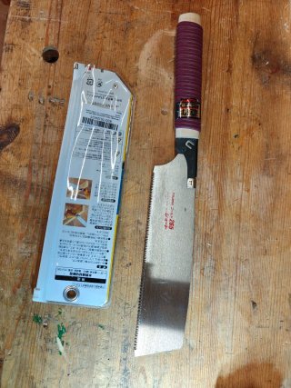 Sierra japonesa Tajima 265mm, tipo Kataba.