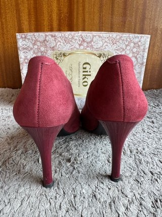 Zapatos de tacón burdeos talla 39