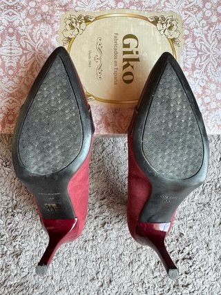 Zapatos de tacón burdeos talla 39