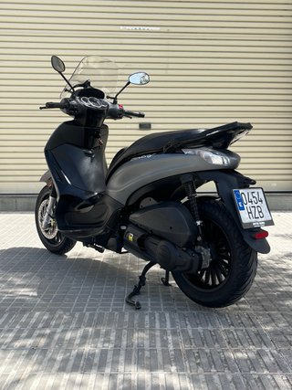PIAGGIO BEVERLY 300