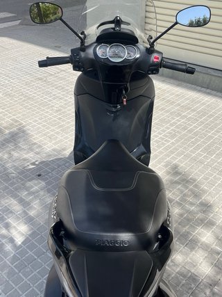 PIAGGIO BEVERLY 300