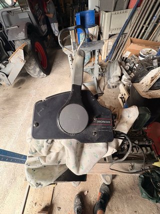 Motor Honda 10CV 4T Cola Extra Larga Y Mando Morse